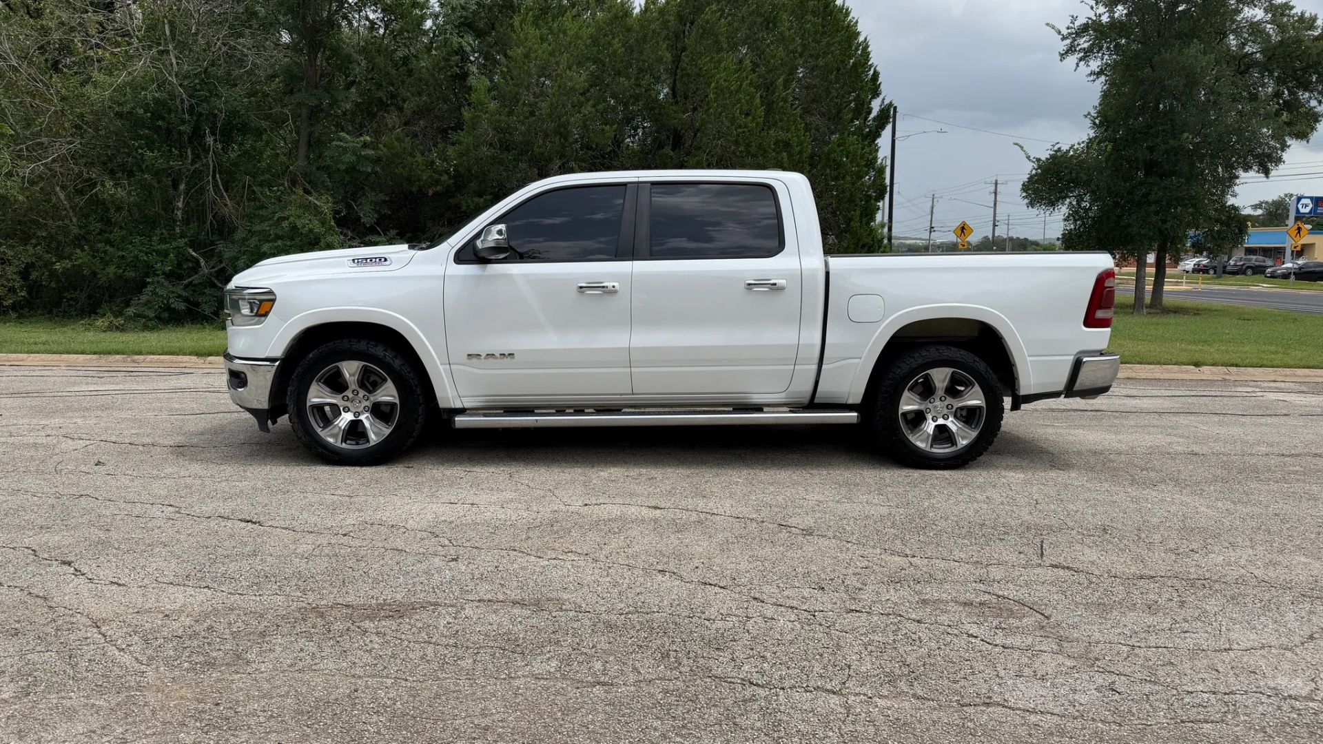 ram ram 1500 pickup 2021 1C6RREJM1MN828151 image ram ram 1500 pickup 2021 1C6RREJM1MN828151 image
